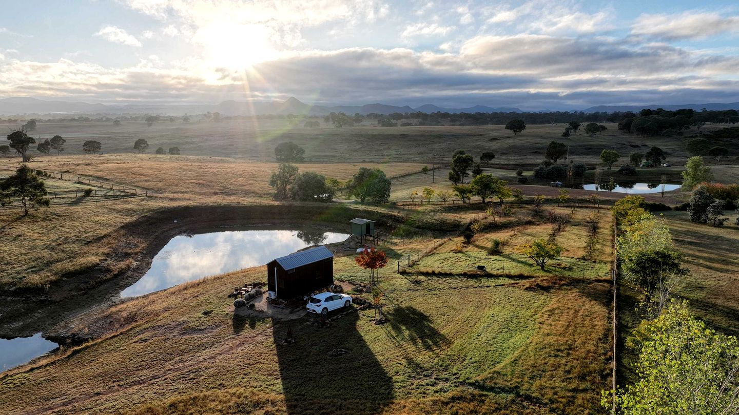 Glamp on a Vineyard in the Mudgee Wine Region near Wollemi National Park