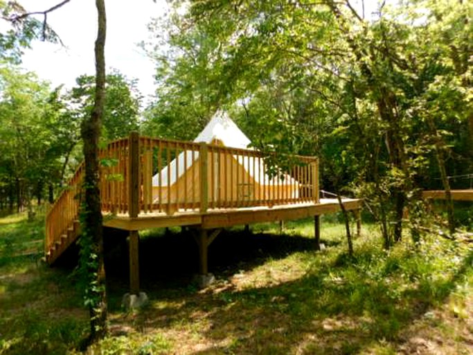 Bell Tents (Broken Bow, Oklahoma, United States)