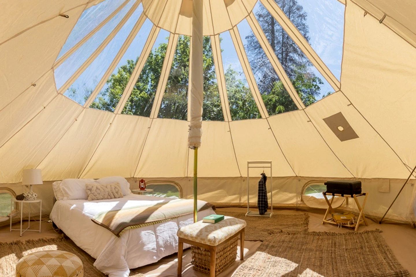 Radiant Stargazing Bell Tent Oasis Near Sinking Creek, Missouri