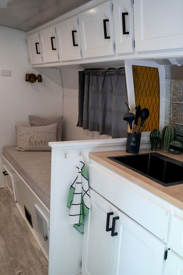 Glamping in an Airstream: Beautiful Accommodation near Tobermory, Canada