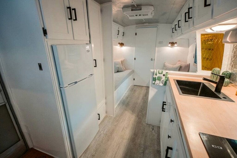 Airstreams (Canada, Northern Bruce Peninsula, Ontario)