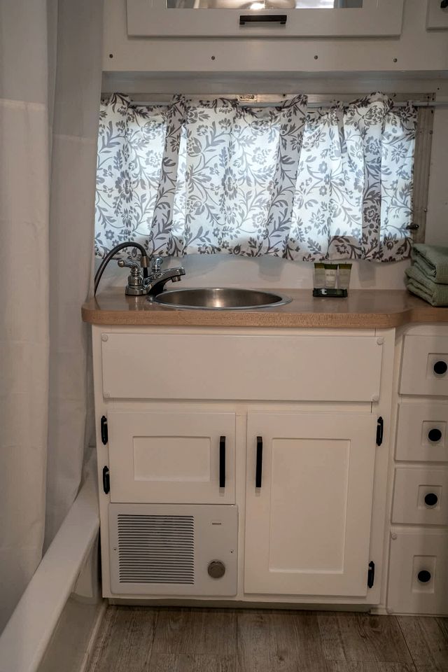 Glamping in an Airstream: Beautiful Accommodation near Tobermory, Canada