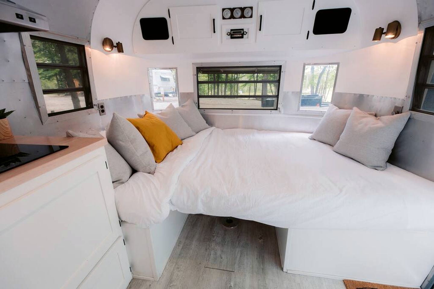 Glamping in an Airstream: Beautiful Accommodation near Tobermory, Canada