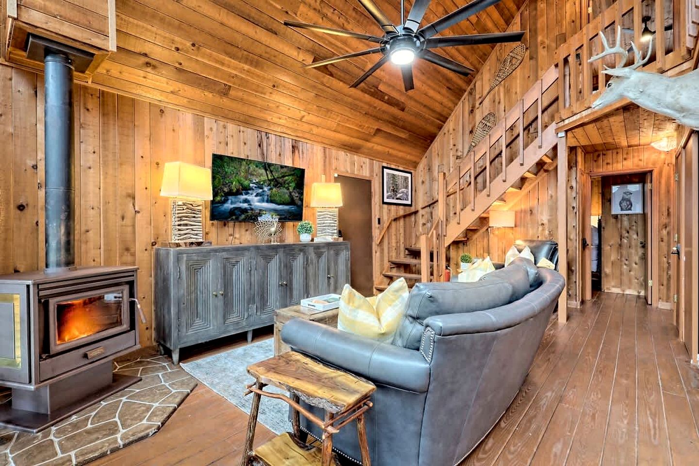 Glamping in this Amazing Waterfront A-Frame with Outdoor Kitchen and Fire-Pit near Helen, GA