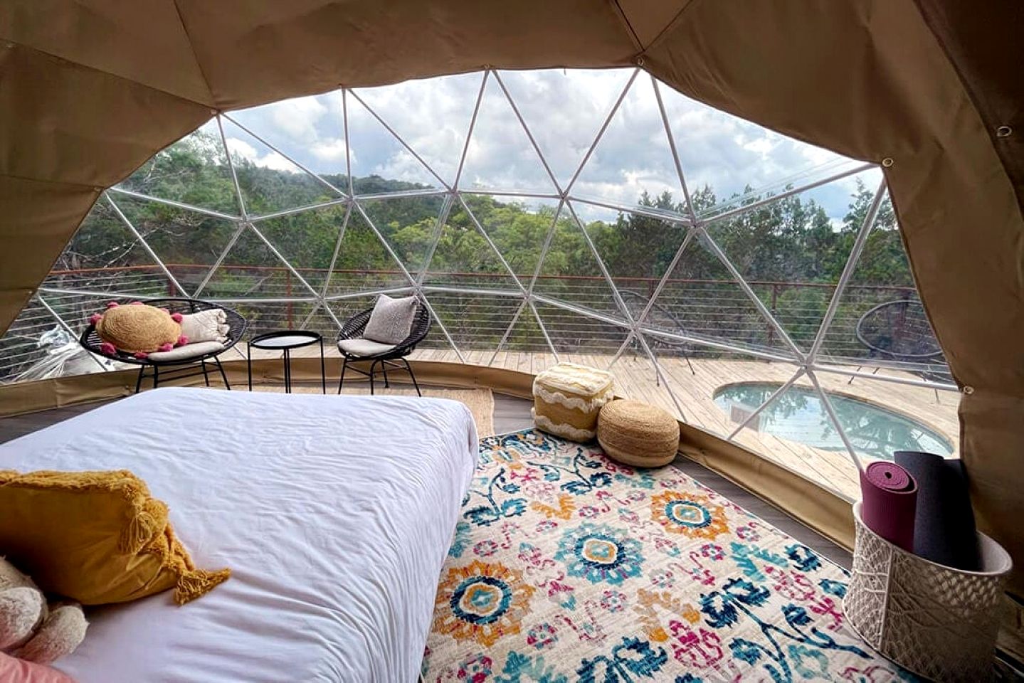 Deluxe Glamping Austin, Ideal for a Romantic Vacation in Texas
