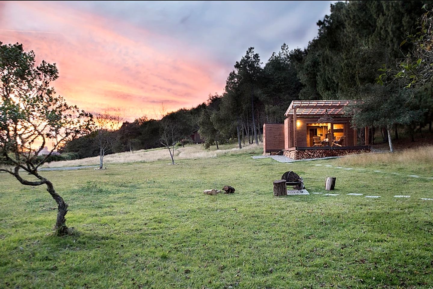 Glamping Bell Tent Accommodation near Bogota, Colombia