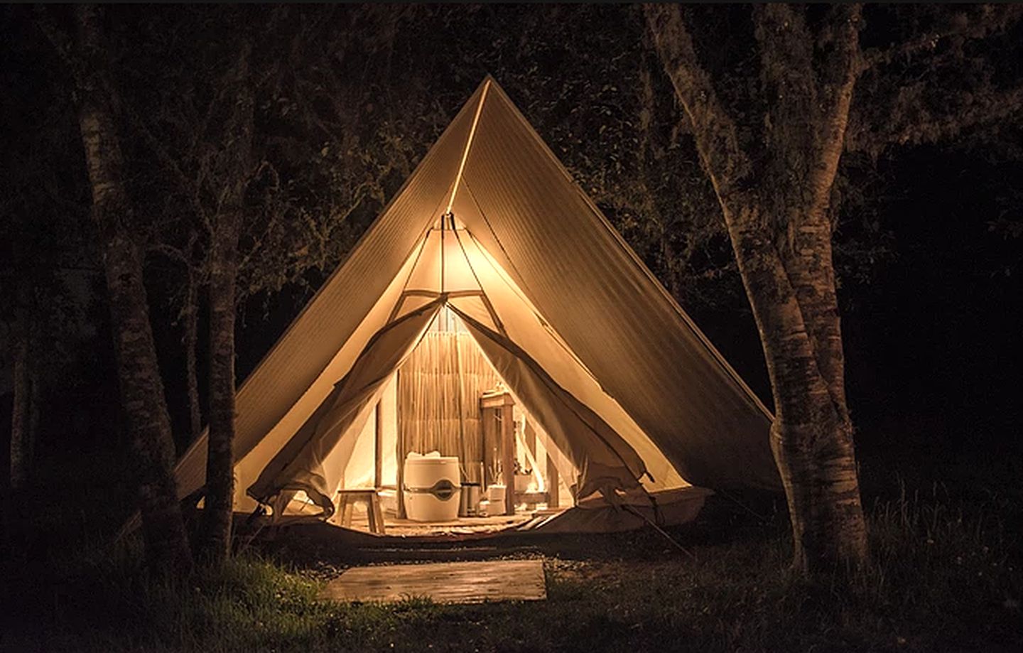 Glamping Bell Tent Accommodation near Bogota, Colombia