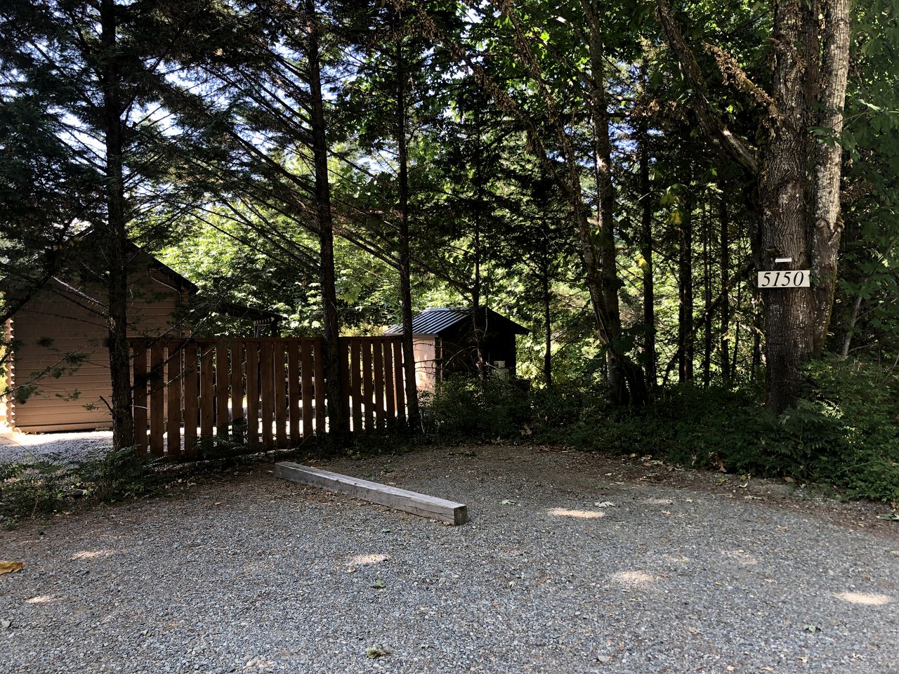 Charming Rustic Cabin Haven near Cowichan River in British Columbia’s Lush Valley