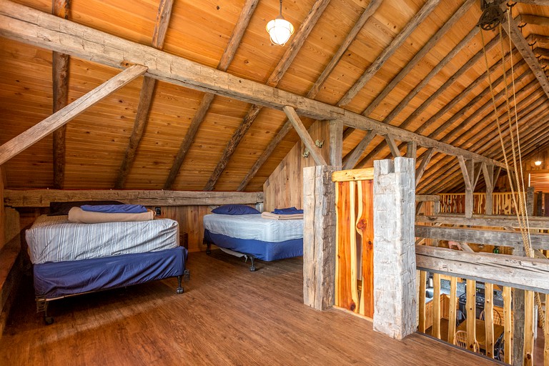 Log Cabins (Lake Buchanan, Texas, United States)