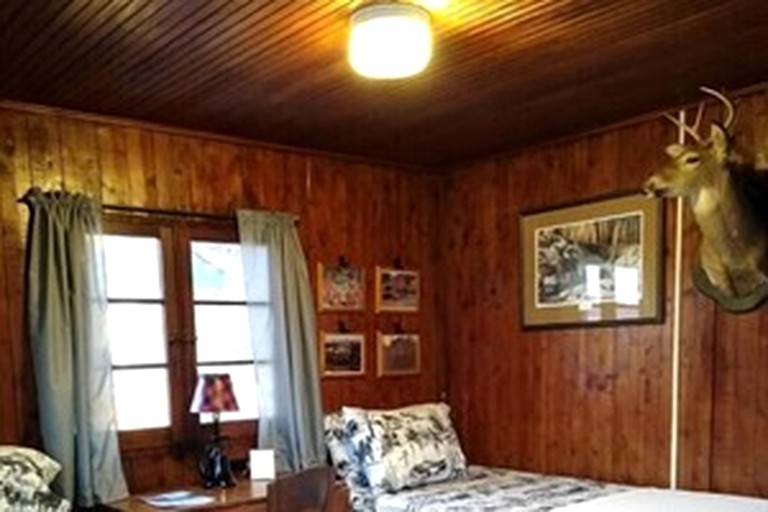 Cabins (United States of America, Cadillac, Michigan)