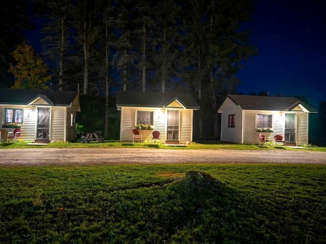 Glamping Cabins for Nature Enthusiasts in Cadillac, Michigan