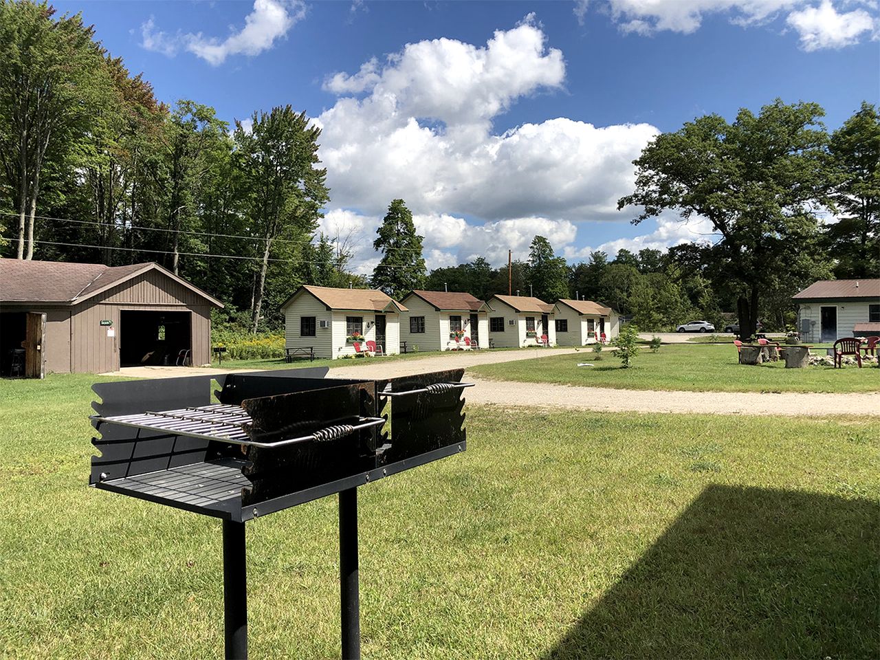 Glamping Cabins for Nature Enthusiasts in Cadillac, Michigan