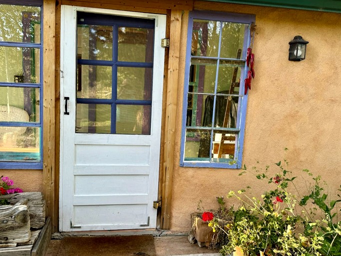 Cabins (United States of America, San Cristobal, New Mexico)