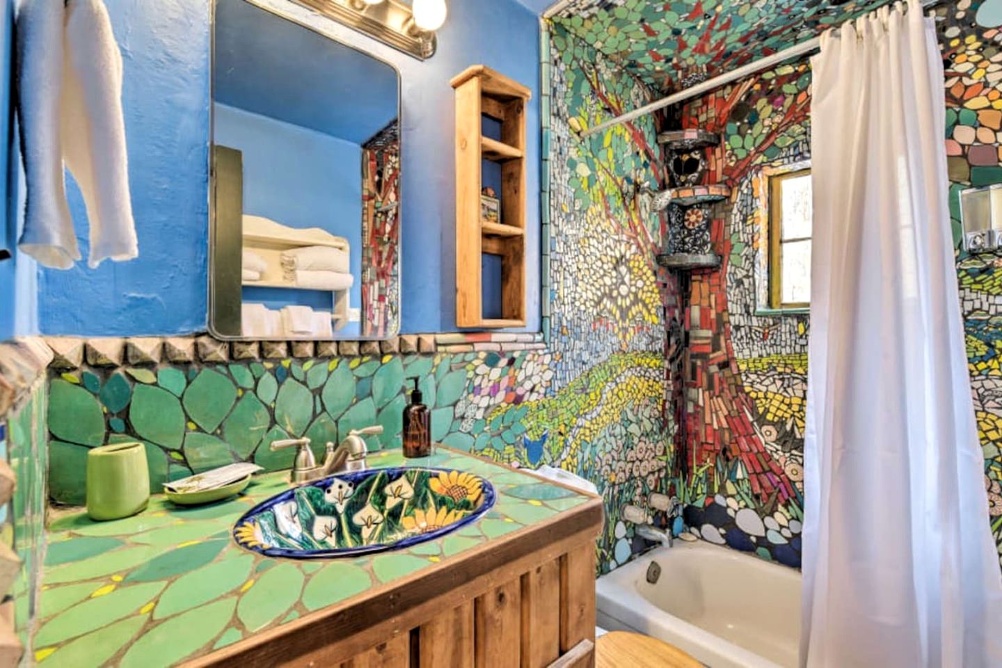 Artistic Garden Casita on Organic Farm in New Mexico