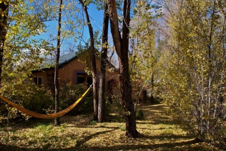 Cabins (United States of America, San Cristobal, New Mexico)