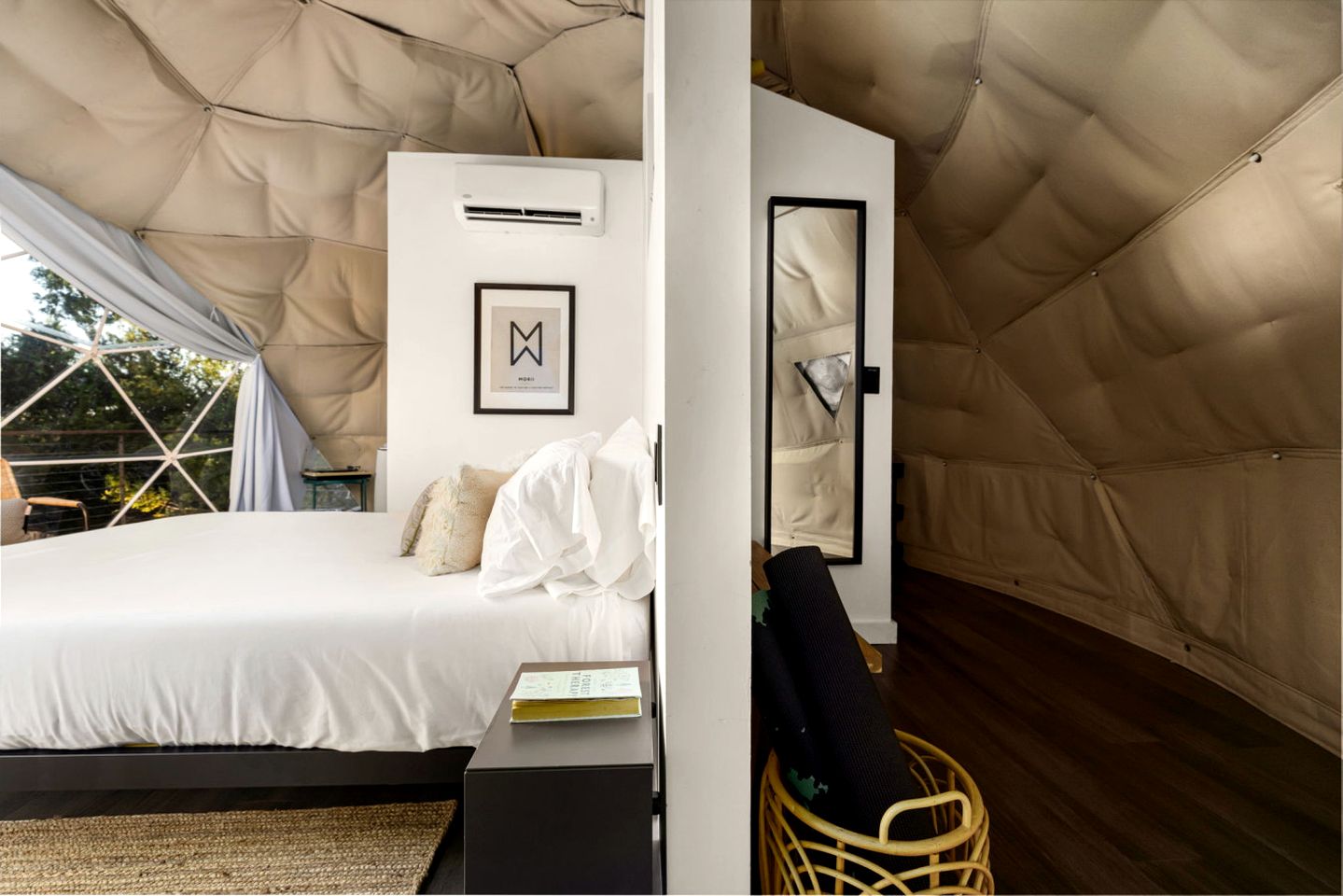 Gorgeous Glamping Dome near Marble Falls for Couples Getaways, Texas