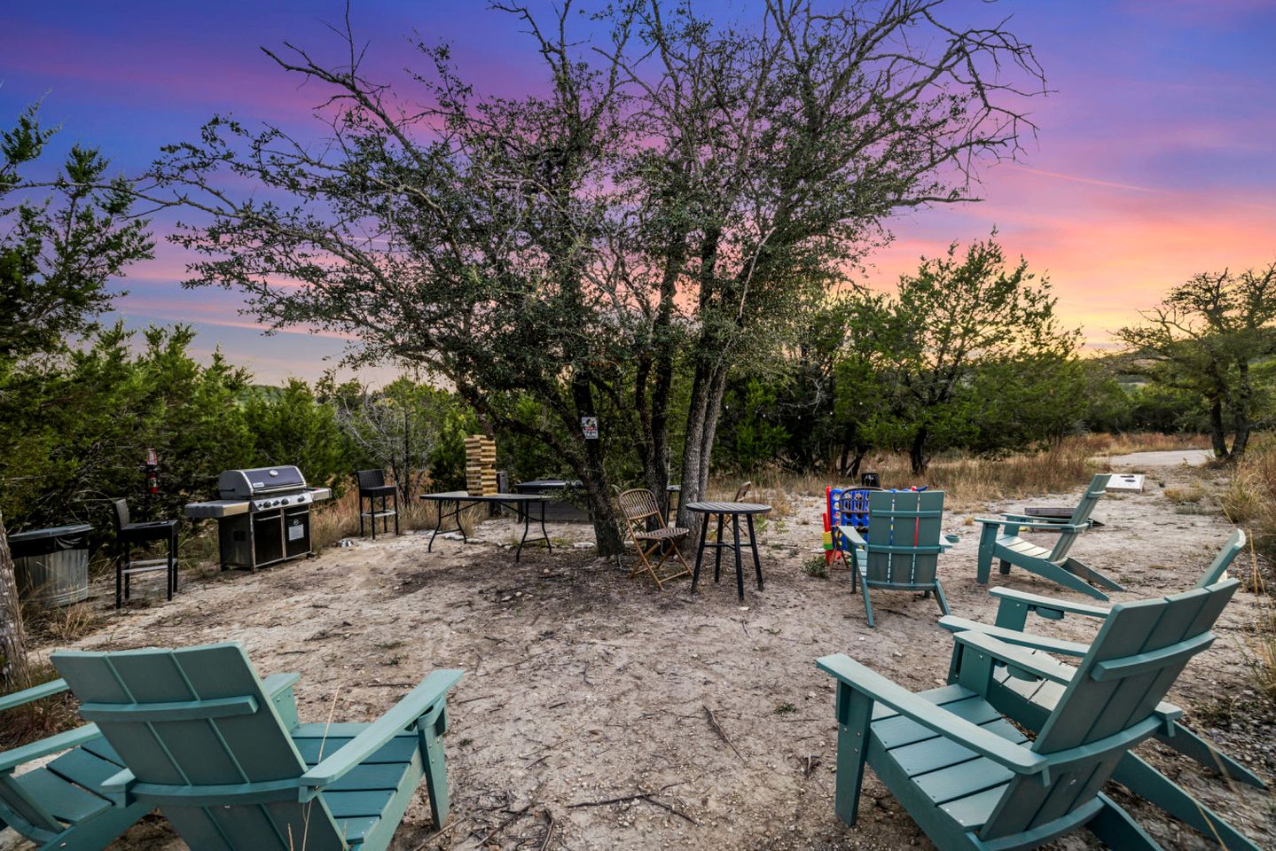 Gorgeous Glamping Dome near Marble Falls for Couples Getaways, Texas