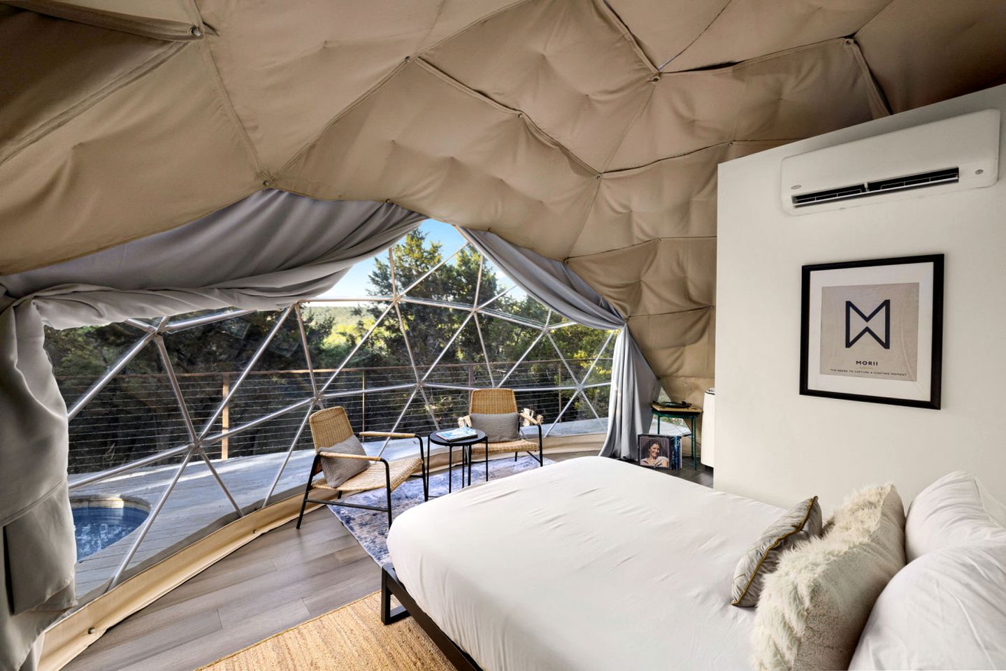 Gorgeous Glamping Dome near Marble Falls for Couples Getaways, Texas