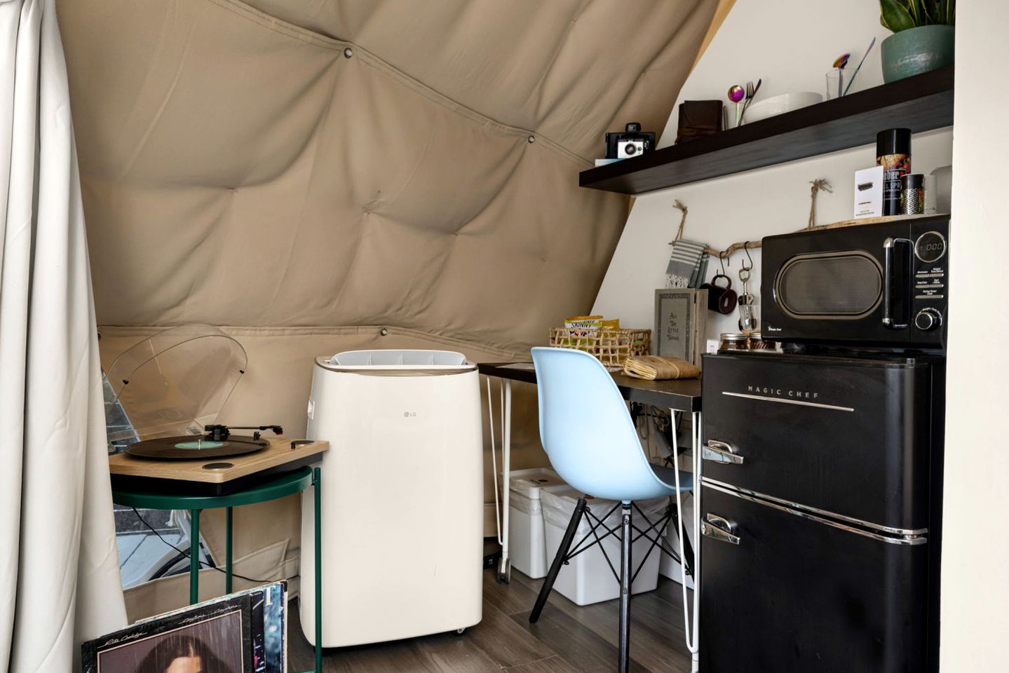 Gorgeous Glamping Dome near Marble Falls for Couples Getaways, Texas