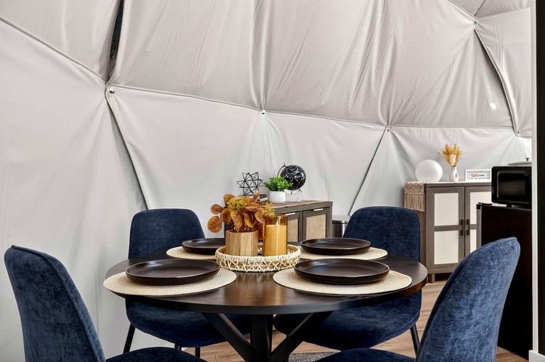 Domes (United States of America, Wardensville, West Virginia)