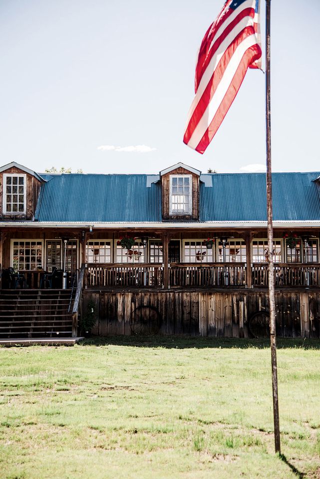 Scenic Mountain Glamping Tent with Orchard & Farm Animals near Quarai Ruins in Torreon, New Mexico