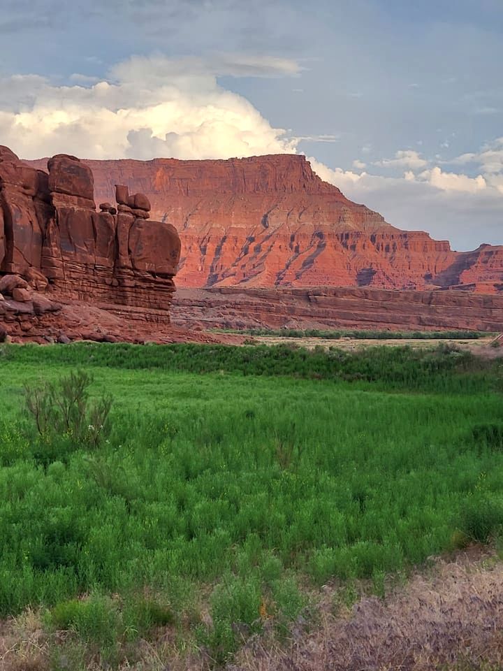 Beautiful Glamping Tent for an Unforgettable Family Escape near Canyonlands National Park in Moab, Utah