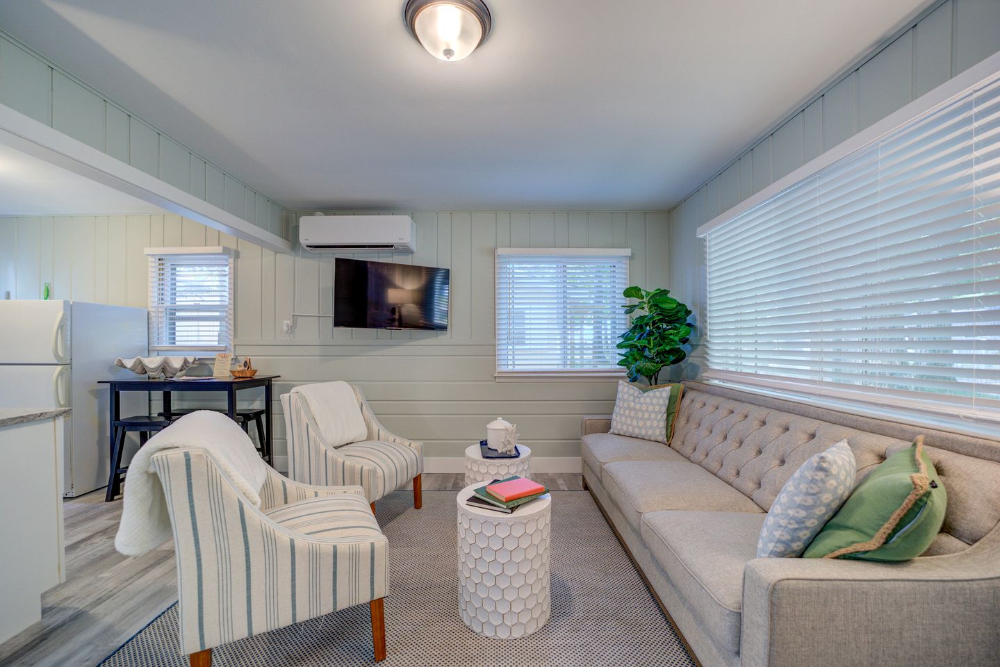 Glamping Getaway to Lake Michigan - Perfect for Romantic Escapes
