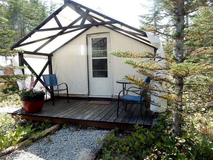 Safari Tents (United States of America, Belfair, Washington)