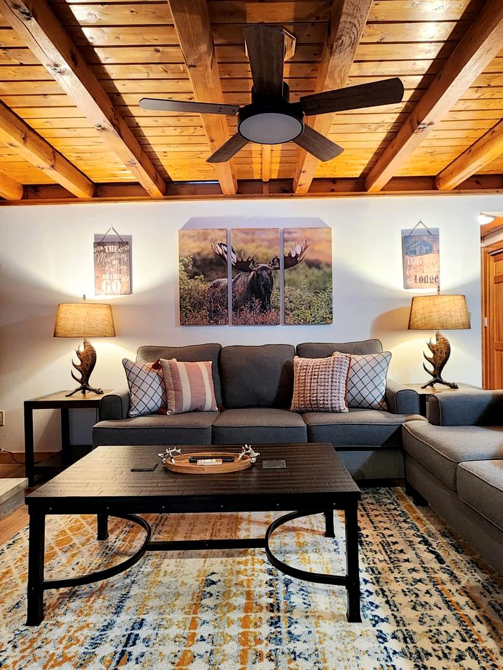 Deer Trail Lodge in North Creek, NY