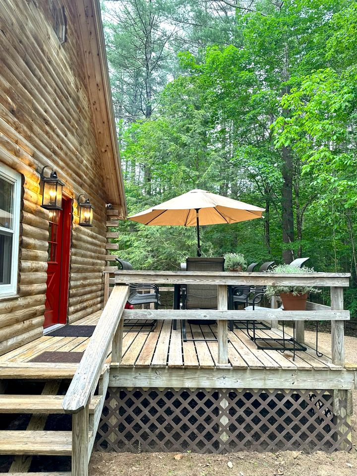 Deer Trail Lodge in North Creek, NY