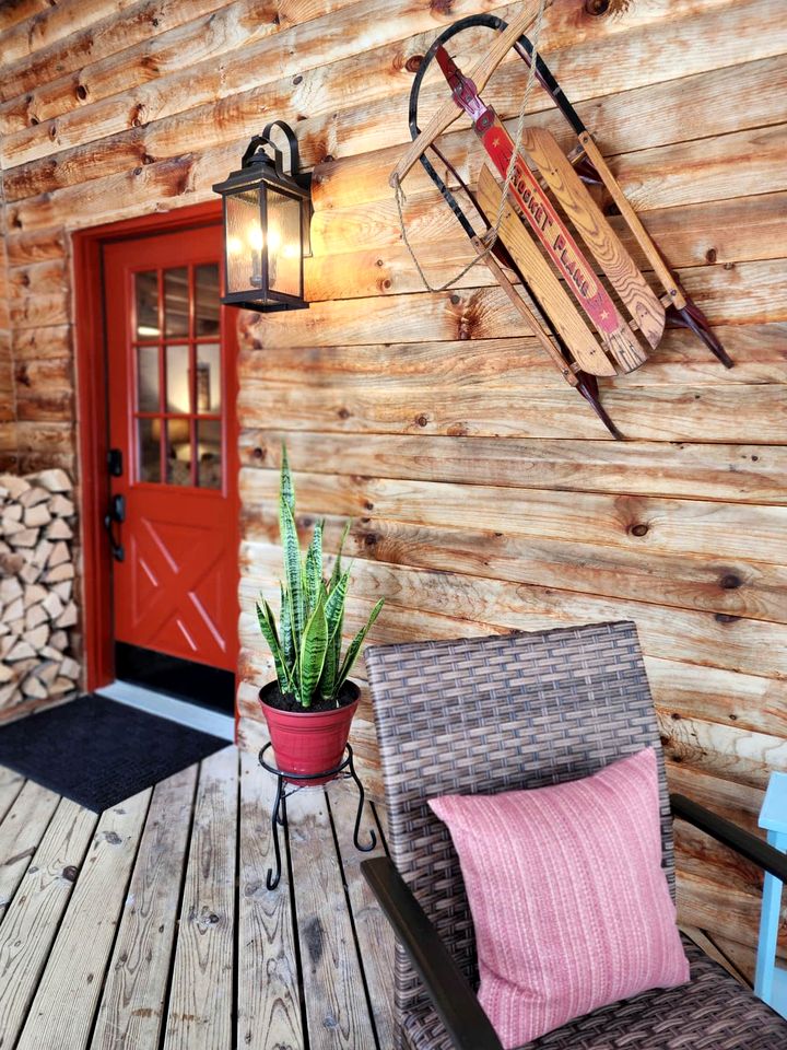 Deer Trail Lodge in North Creek, NY