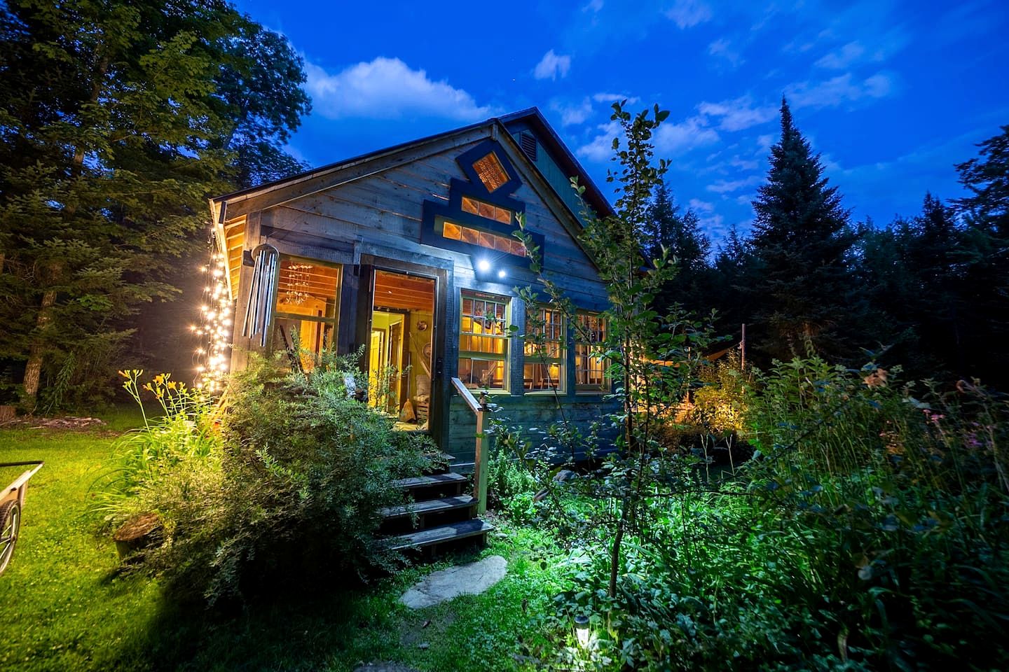 Cozy Treehouse with Sauna in Hardwick, VT