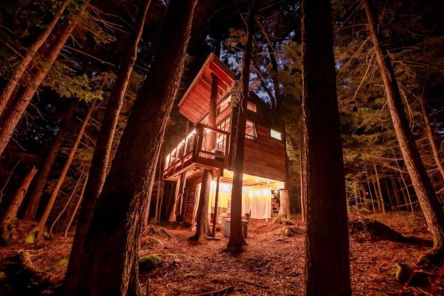Cozy Treehouse with Sauna in Hardwick, VT
