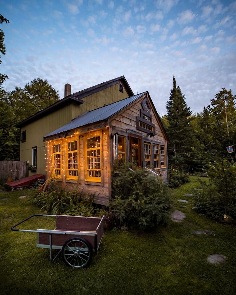 Cozy Treehouse with Sauna in Hardwick, VT