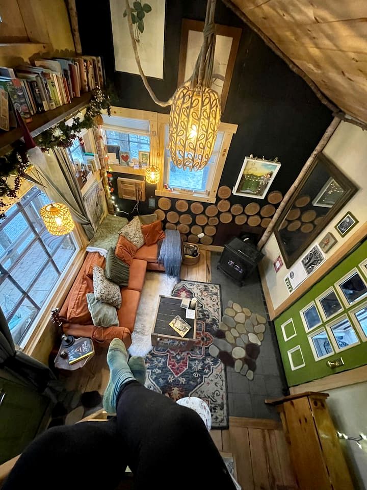 Cozy Treehouse with Sauna in Hardwick, VT