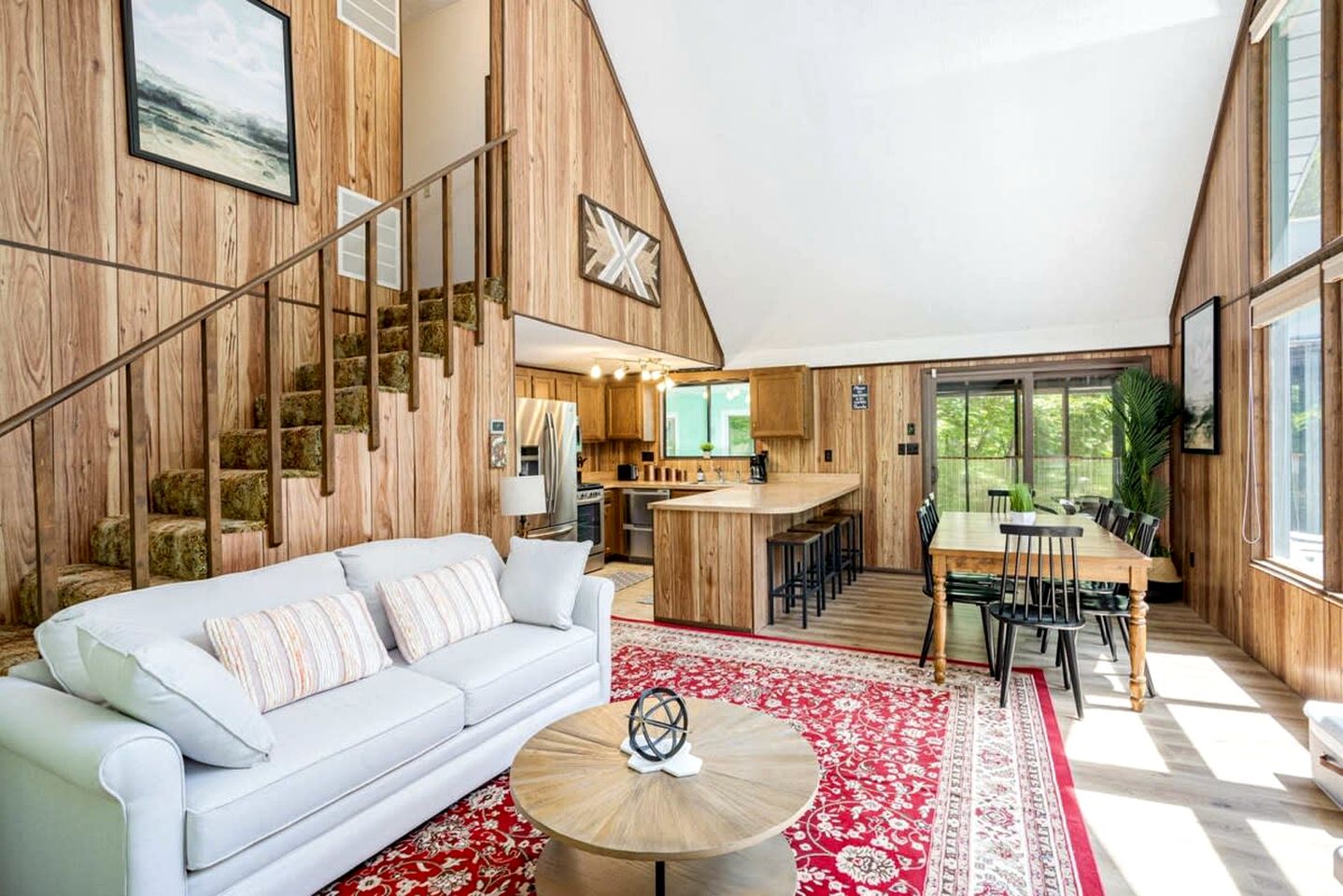 Wooded Retreat with Community Amenities, Hot Tub & Fire Pit Just Minutes to Sleepy Creek and Berkeley Springs in Hedgesville, WV