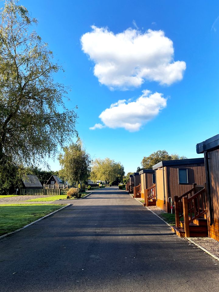 Relaxing Glamping Hive with Nearby Pool near Croston, England