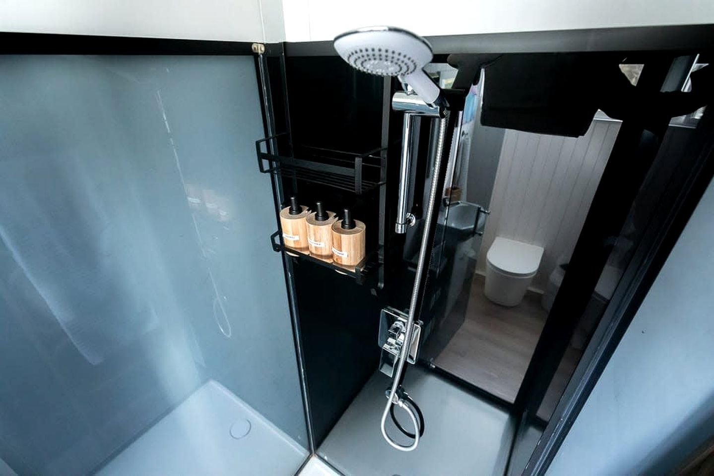 Serene Tiny House Rental Ideal for Glamping in NSW