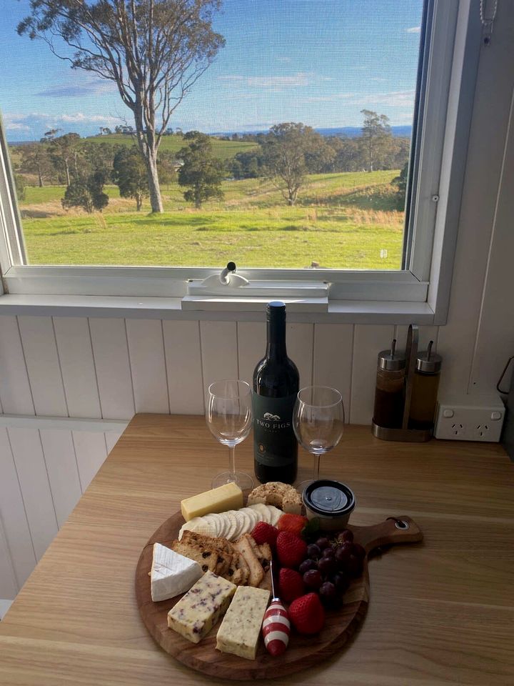 Serene Tiny House Rental Ideal for Glamping in NSW