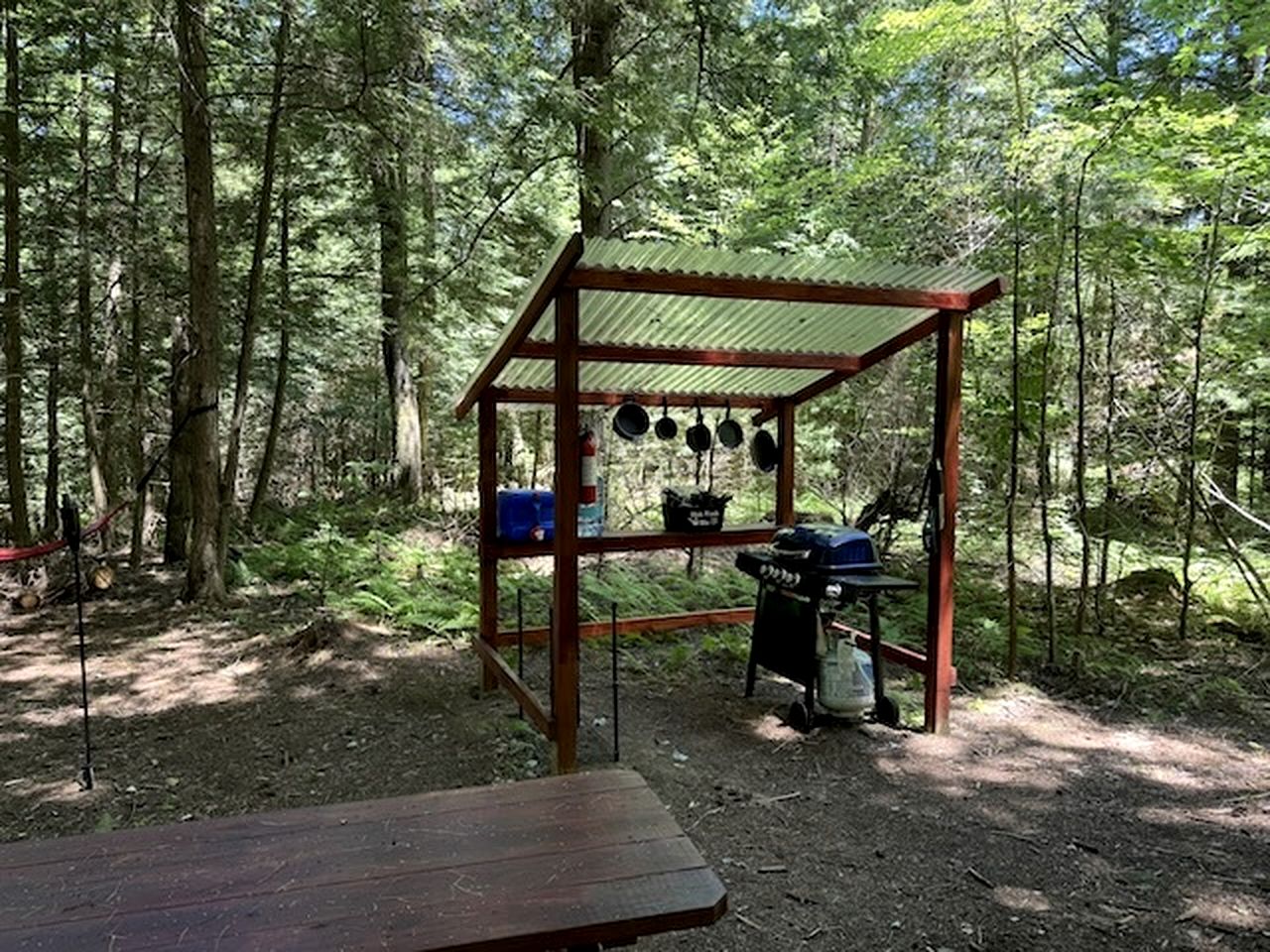 Glamping in New York in Fully-Equipped Safari Tents Located in Broadalbin