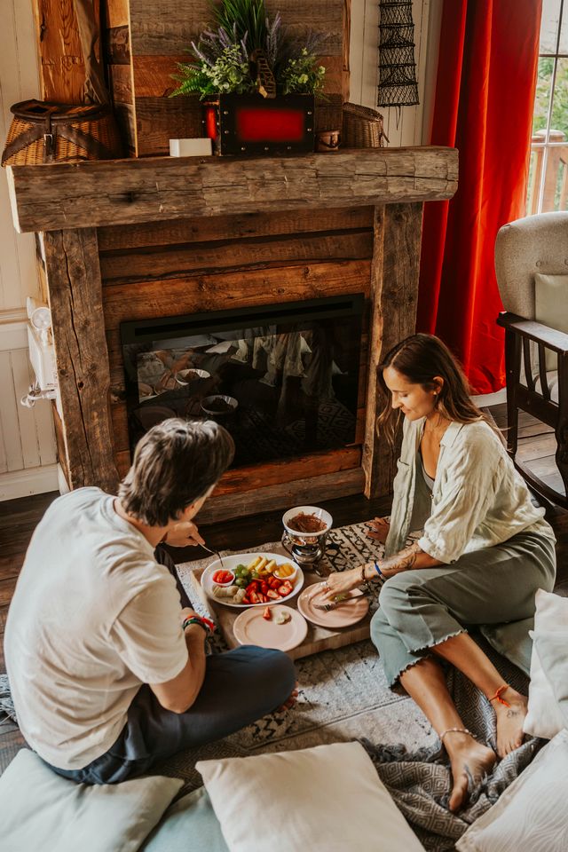 Glamping in a Renovated Church Cottage near Flatlands, New Brunswick