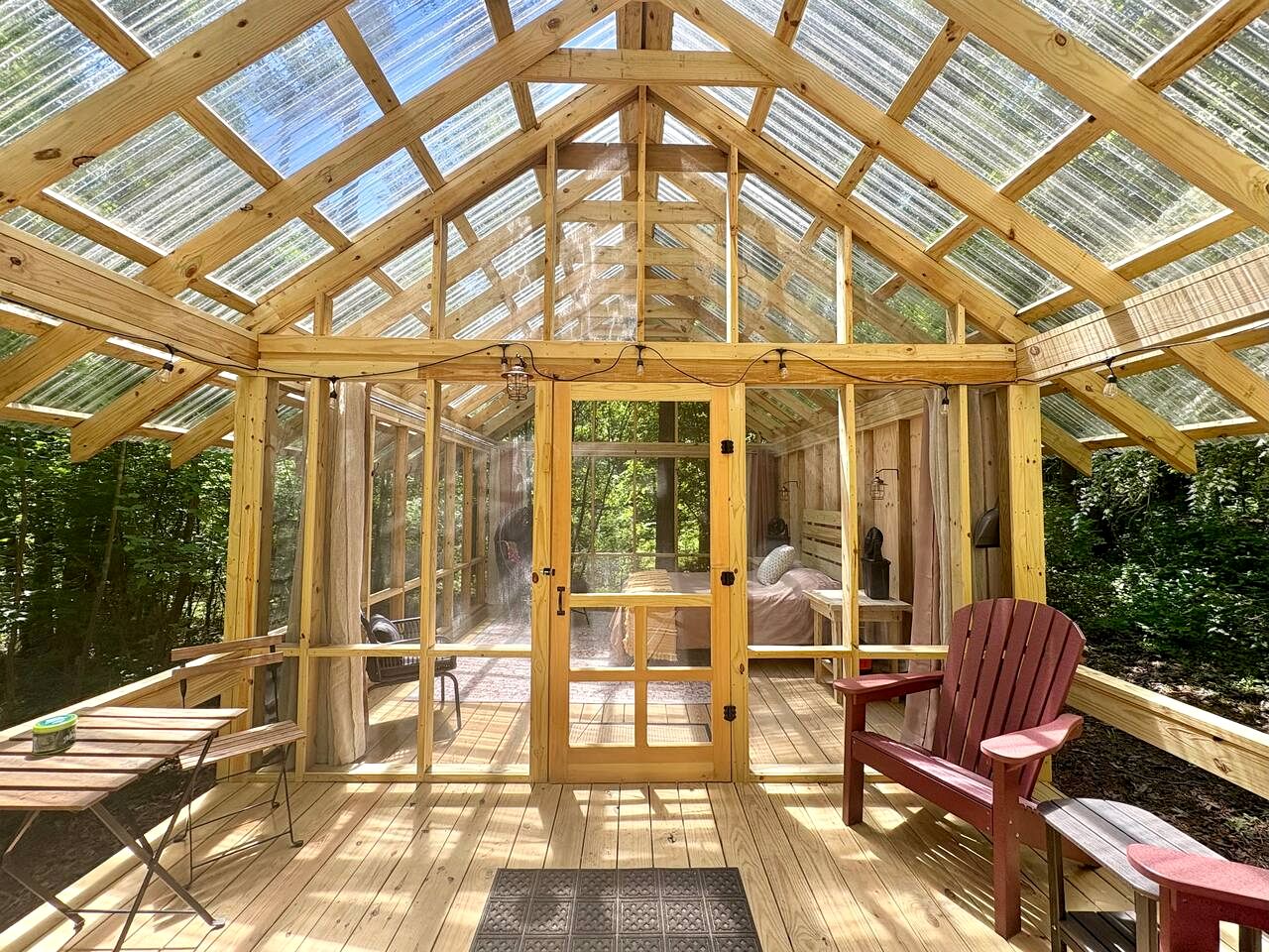 Peaceful Off-Grid Screenhouse Getaway on a Farm near Kerr Lake North Carolina