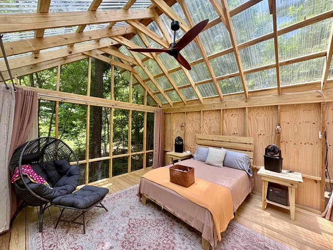 Vacation Rentals (United States of America, --, --)