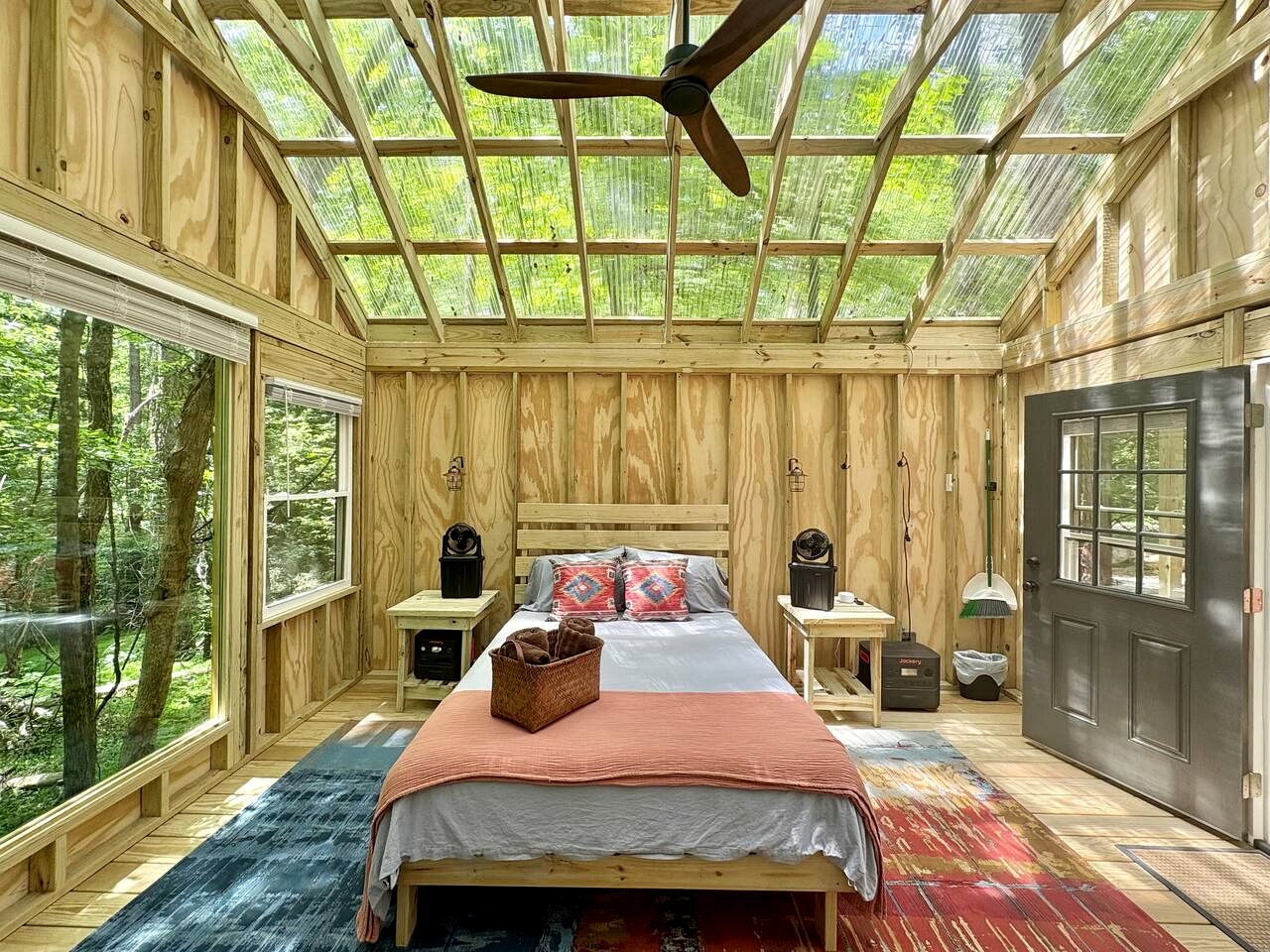 Peaceful Glamping Cabin with Clear Roof near Kerr Lake in Henderson, NC