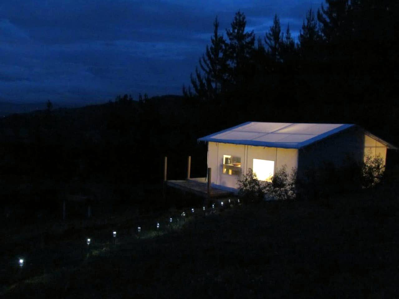 Idyllic Tented Cabin with Scenic Mountain Views in Paipa, Colombia