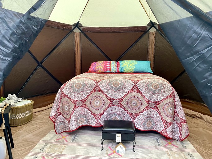 Bell Tents (United States of America, Seville, Florida)