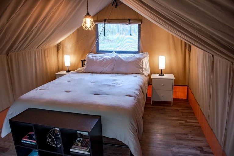 Safari Tents (United States of America, Coalmont, Tennessee)