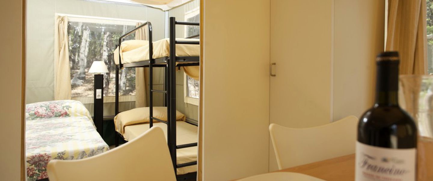 Luxurious Tented Cabin Rental with a Deck in Cavriglia, Italy