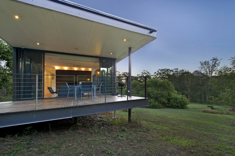 Villas (Glass House Mountains, Queensland, Australia)