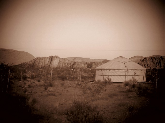 Yurts (El Paso, Texas, United States)